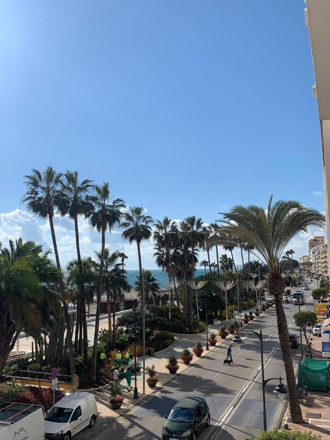 Beachfront Primera Linea De Playa En Casco Antiguo Estepona Bagian luar foto