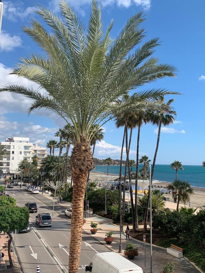 Beachfront Primera Linea De Playa En Casco Antiguo Estepona Bagian luar foto