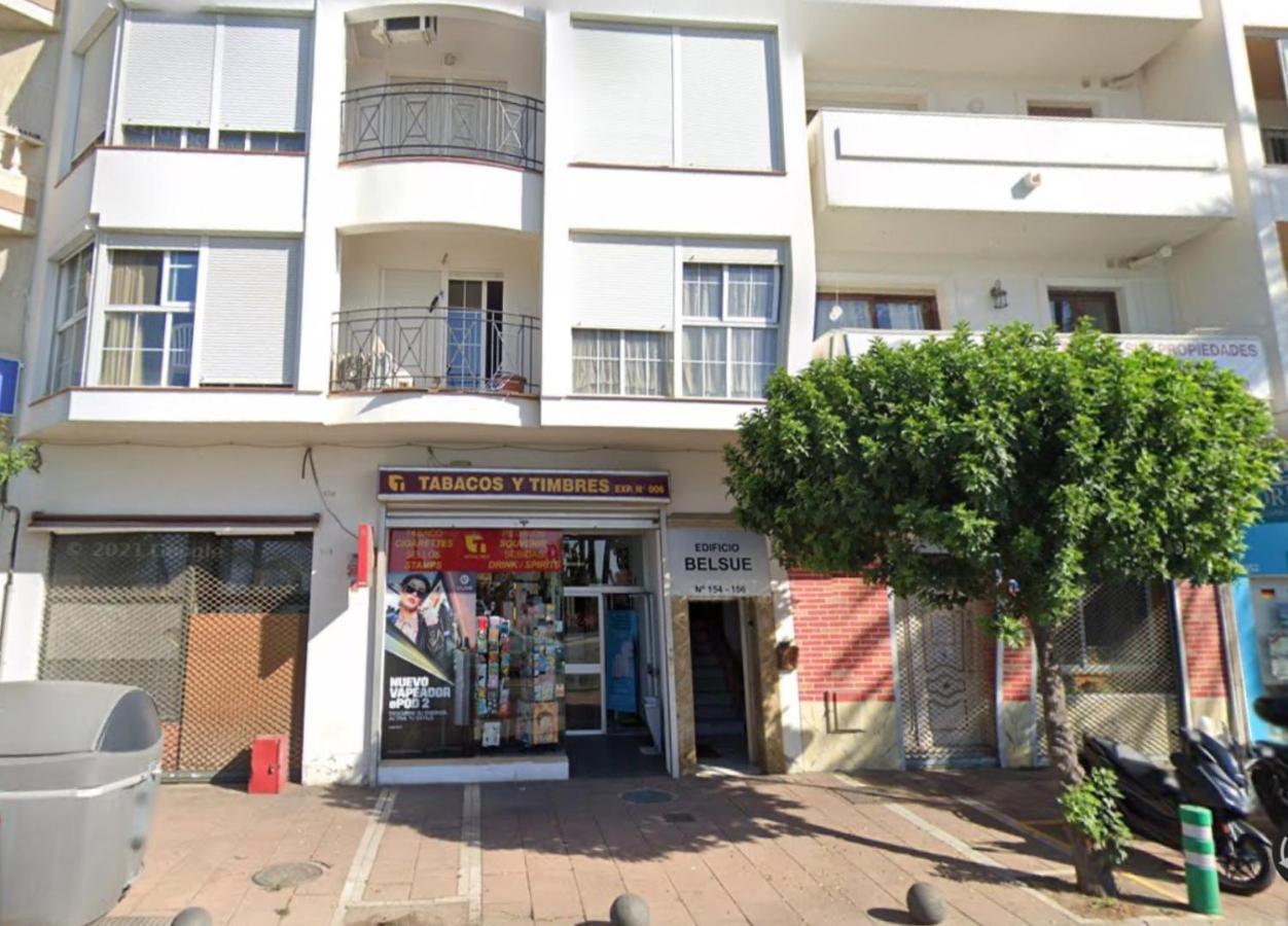 Beachfront Primera Linea De Playa En Casco Antiguo Estepona Bagian luar foto